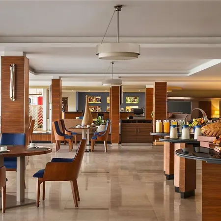 Novotel Cairo Airport 