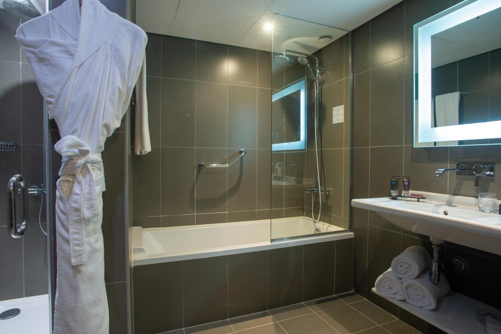 Novotel Airport Отель Каир