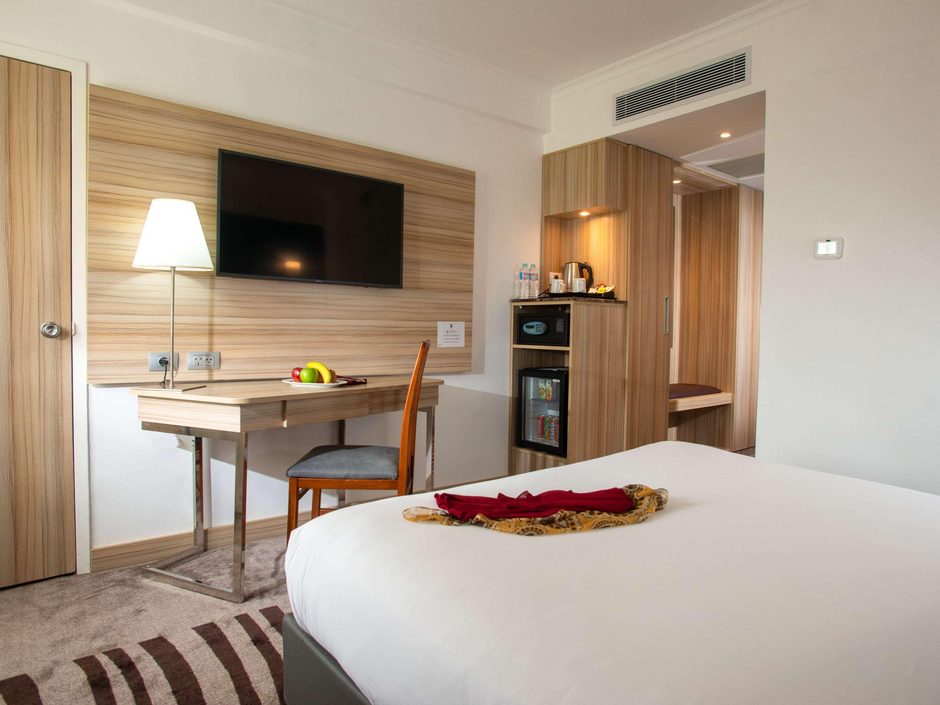 Отель Novotel Airport Каир