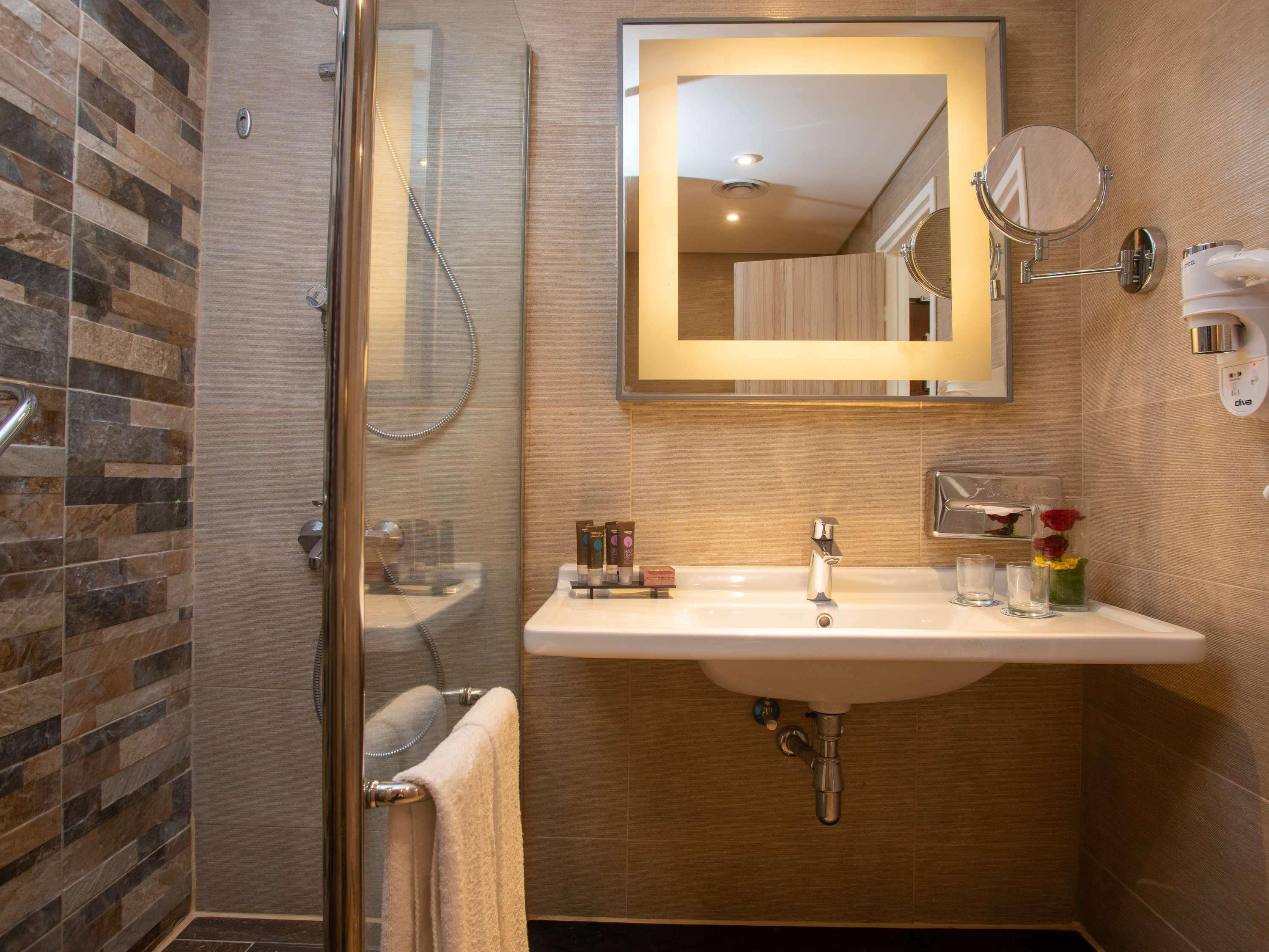 Novotel Airport Отель 4*