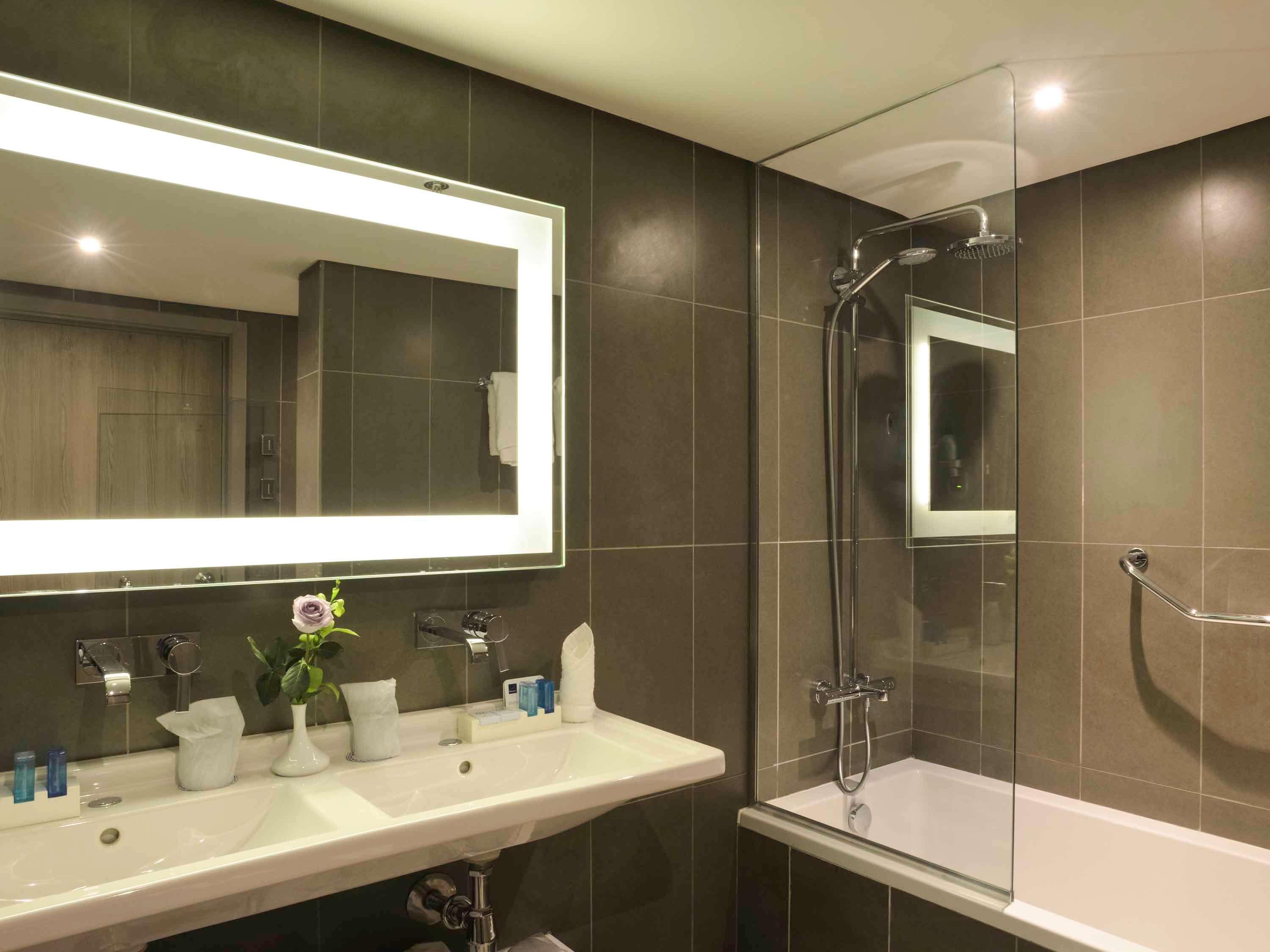 Otel Novotel Airport 4*