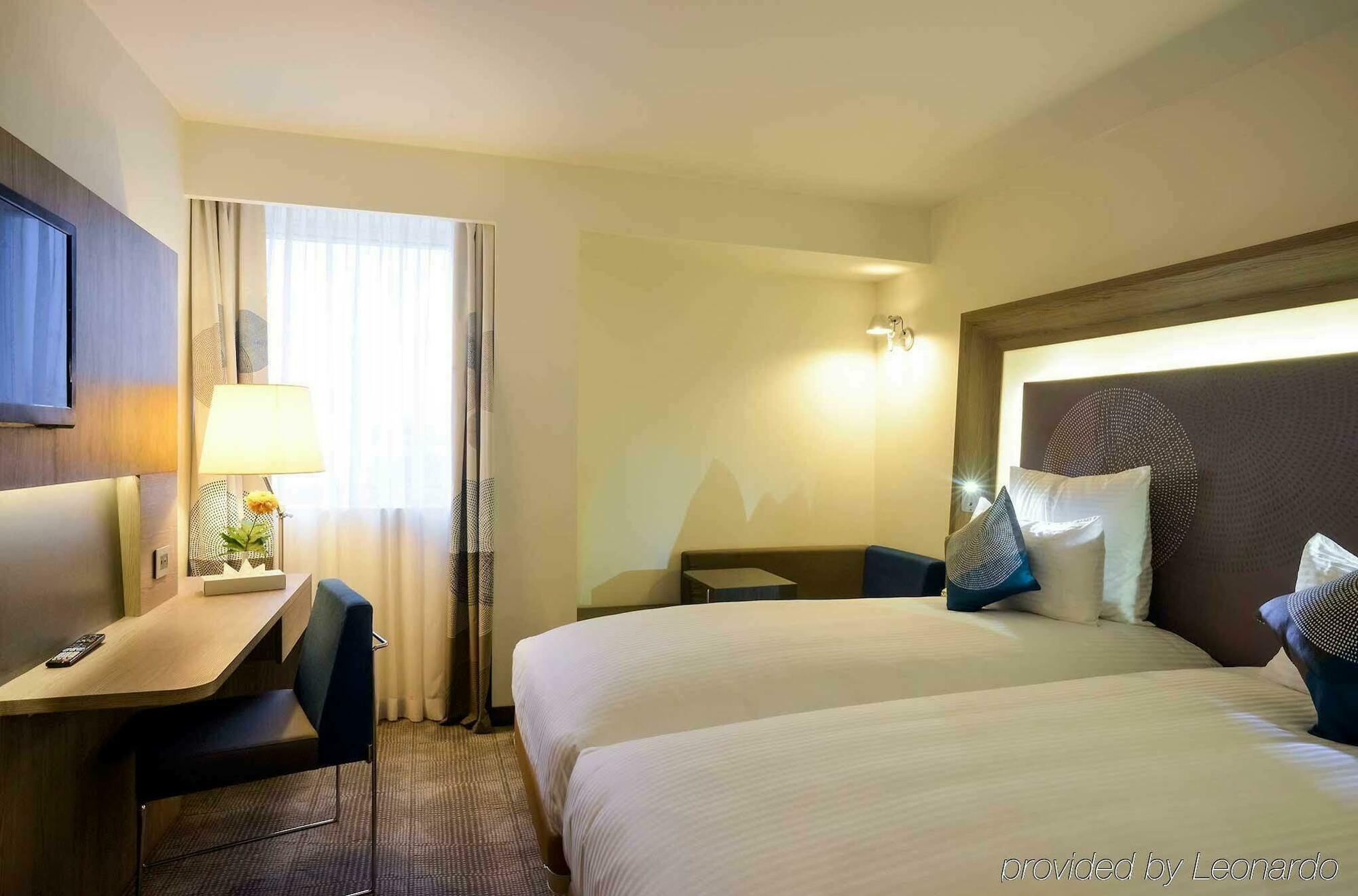 Novotel Airport